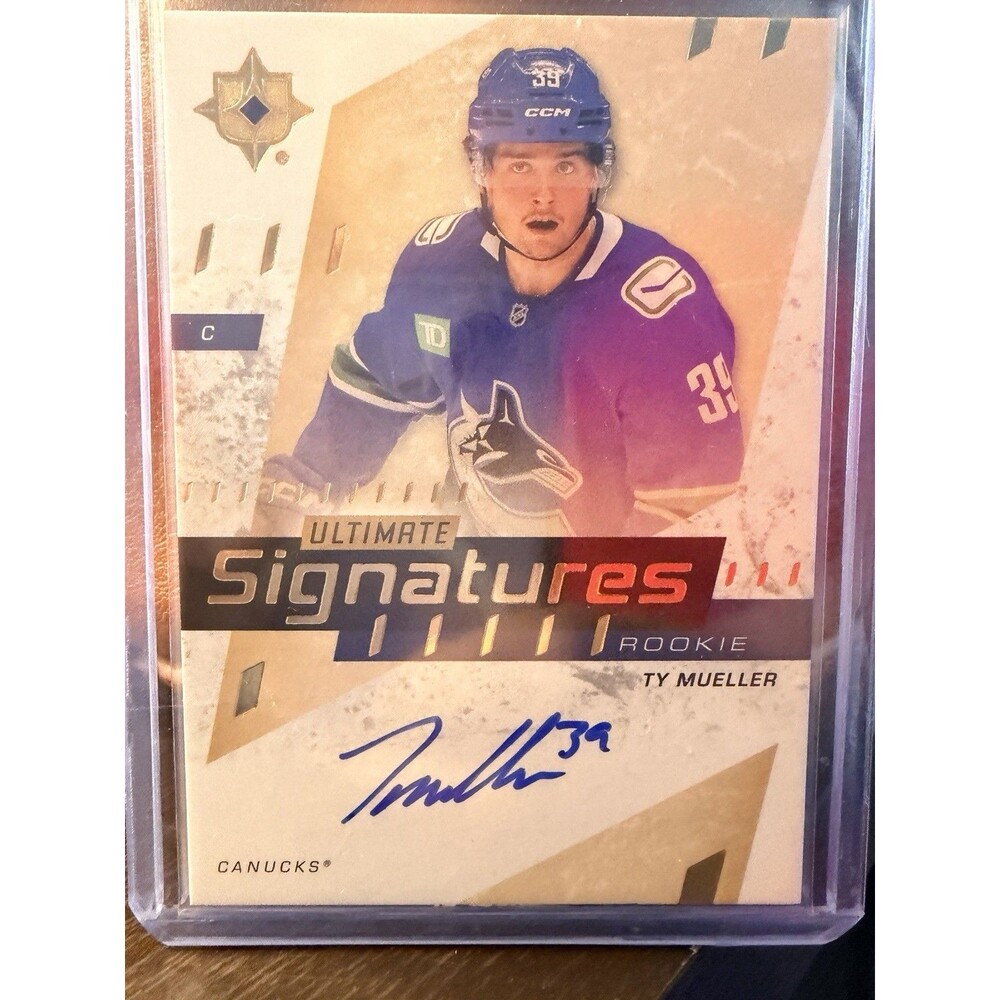 TY MUELLER 2025‑26 Ultimate Collection Ultimate Signatures Rookie RC Auto USR-TM
